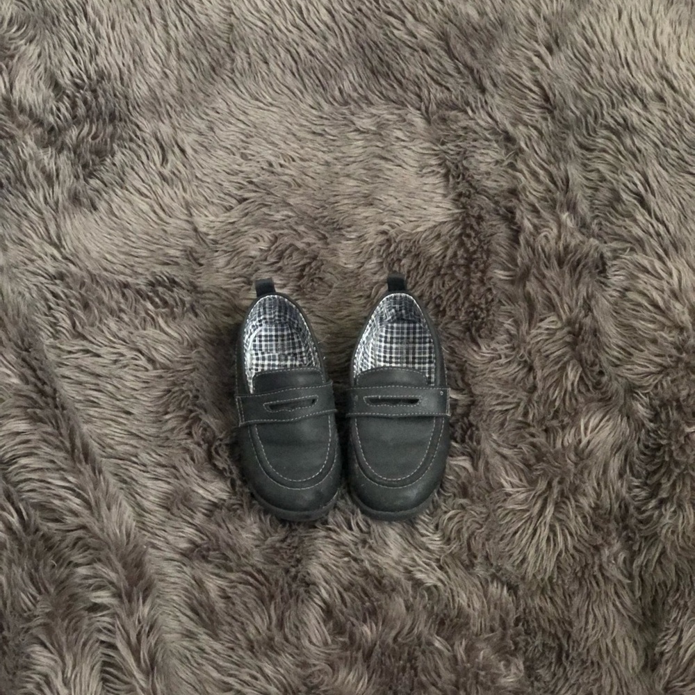 Boys shoes